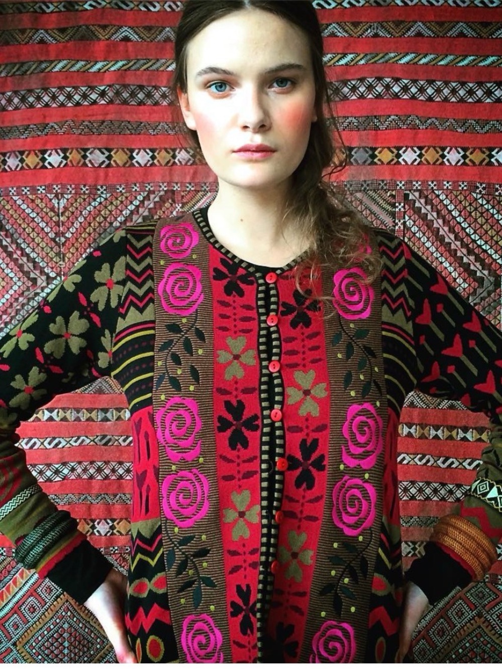 Gudrun Sjoden Cardigan Sweater Womens Medium Red Floral Boho Artsy Ladenlook - Picture 10 of 10